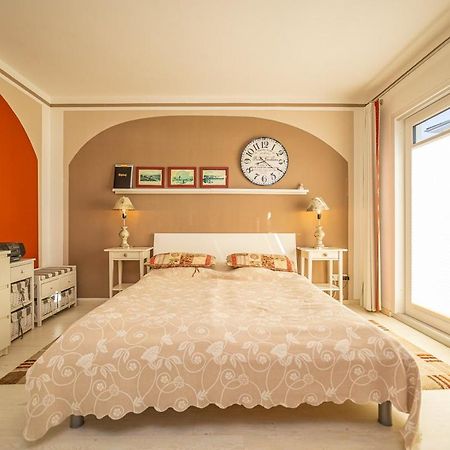 Studio 2 Im Eg Haus Stranddistel, Geschmackvoll Eingerichtete Ferienwohnung Fur 2 Personen In ツィングシュト エクステリア 写真