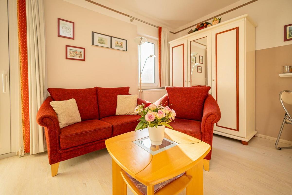 Studio 2 Im Eg Haus Stranddistel, Geschmackvoll Eingerichtete Ferienwohnung Fur 2 Personen In ツィングシュト エクステリア 写真