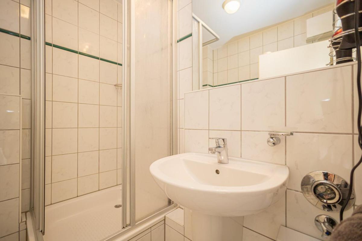 Studio 2 Im Eg Haus Stranddistel, Geschmackvoll Eingerichtete Ferienwohnung Fur 2 Personen In ツィングシュト エクステリア 写真