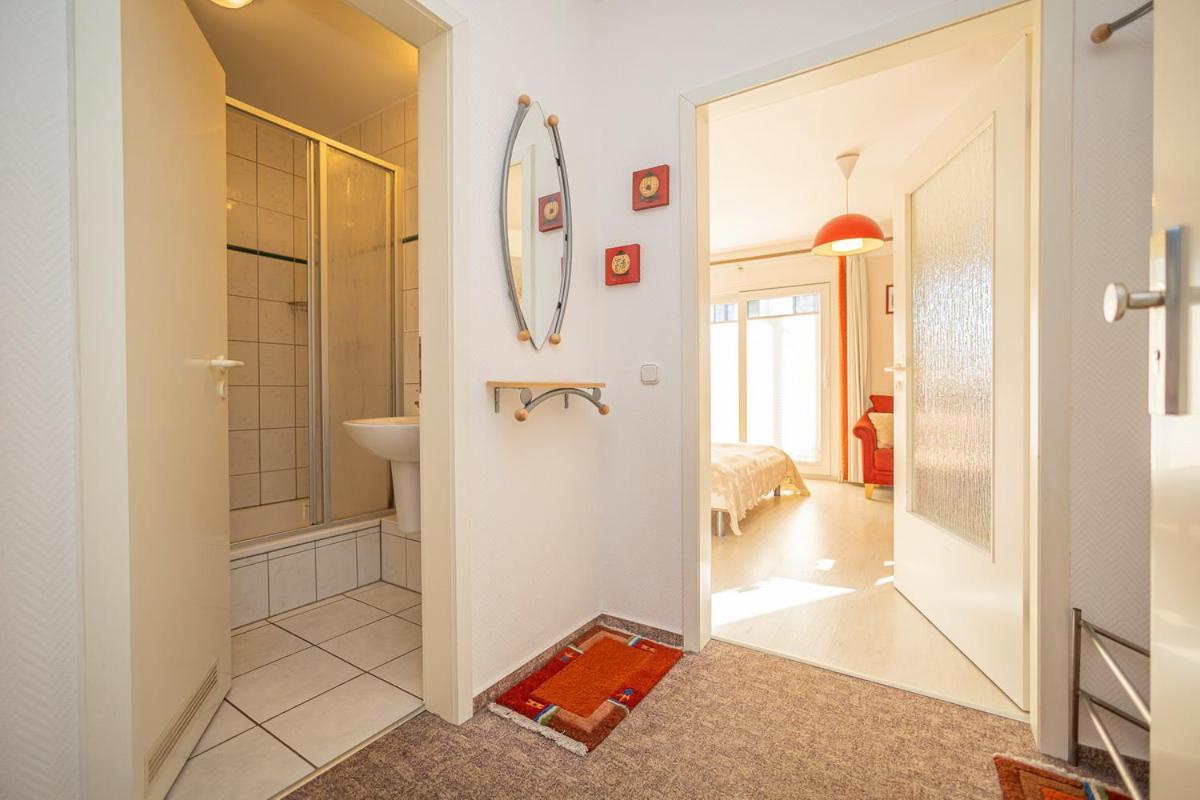 Studio 2 Im Eg Haus Stranddistel, Geschmackvoll Eingerichtete Ferienwohnung Fur 2 Personen In ツィングシュト エクステリア 写真