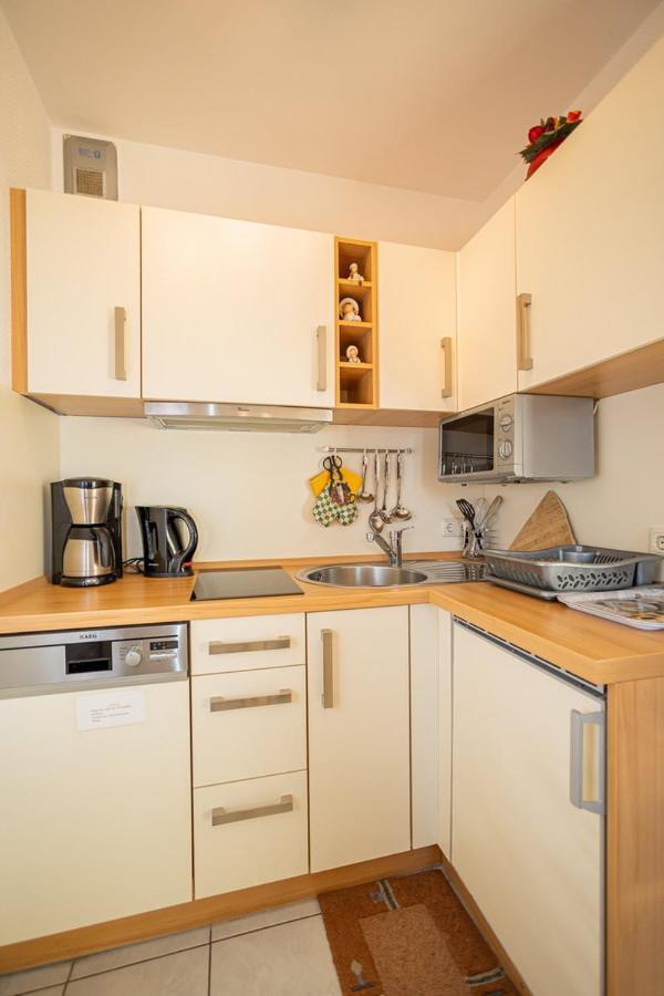 Studio 2 Im Eg Haus Stranddistel, Geschmackvoll Eingerichtete Ferienwohnung Fur 2 Personen In ツィングシュト エクステリア 写真