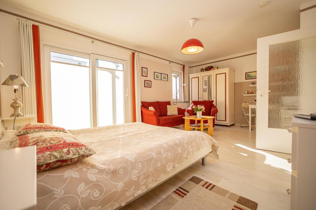 Studio 2 Im Eg Haus Stranddistel, Geschmackvoll Eingerichtete Ferienwohnung Fur 2 Personen In ツィングシュト エクステリア 写真