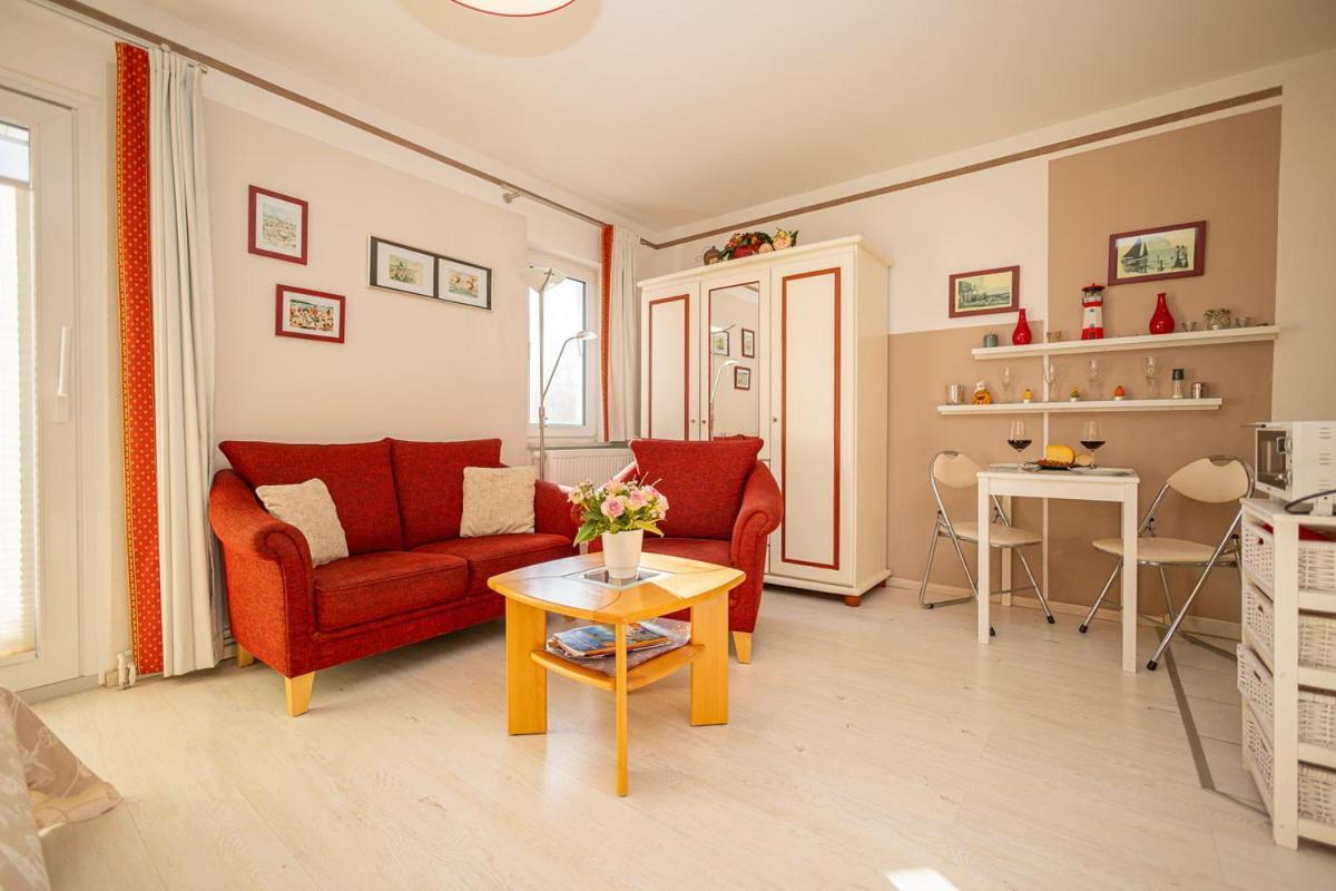 Studio 2 Im Eg Haus Stranddistel, Geschmackvoll Eingerichtete Ferienwohnung Fur 2 Personen In ツィングシュト エクステリア 写真