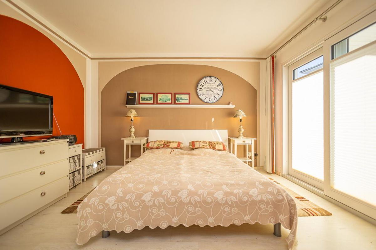 Studio 2 Im Eg Haus Stranddistel, Geschmackvoll Eingerichtete Ferienwohnung Fur 2 Personen In ツィングシュト エクステリア 写真